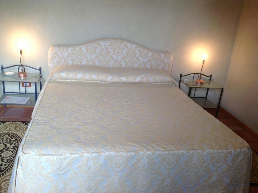 Roddino Locanda San Lorenzo חדר תמונה